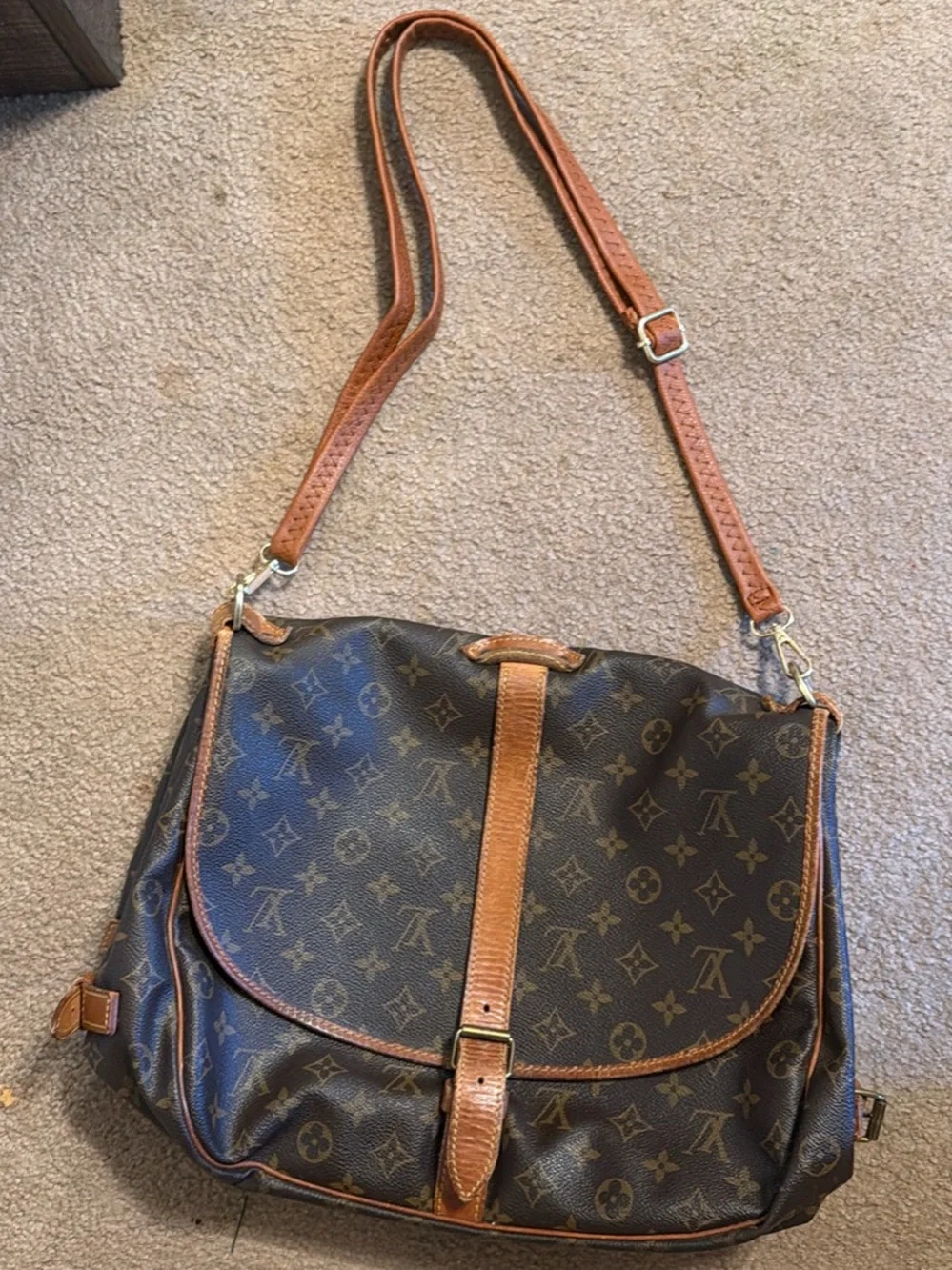 Louis Vuitton Saumur Purse